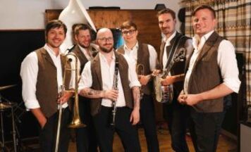 Klangplatzkonzerte bringen Musikgenuss auf den Leondinger Stadtplatz