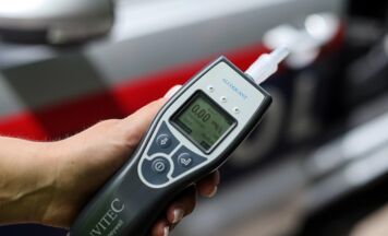 Alkolenker (27) krachte in Maria Neustift frontal gegen Baum