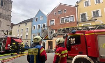Großeinsatz bei Küchenbrand in Braunau am Inn